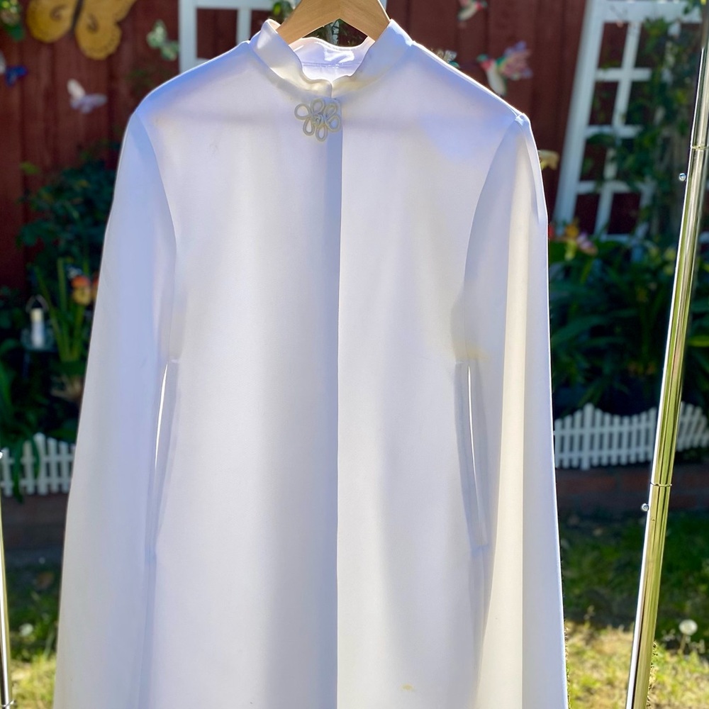 80’s Vintage White Cape with Functional Slit Sleeves - Formal